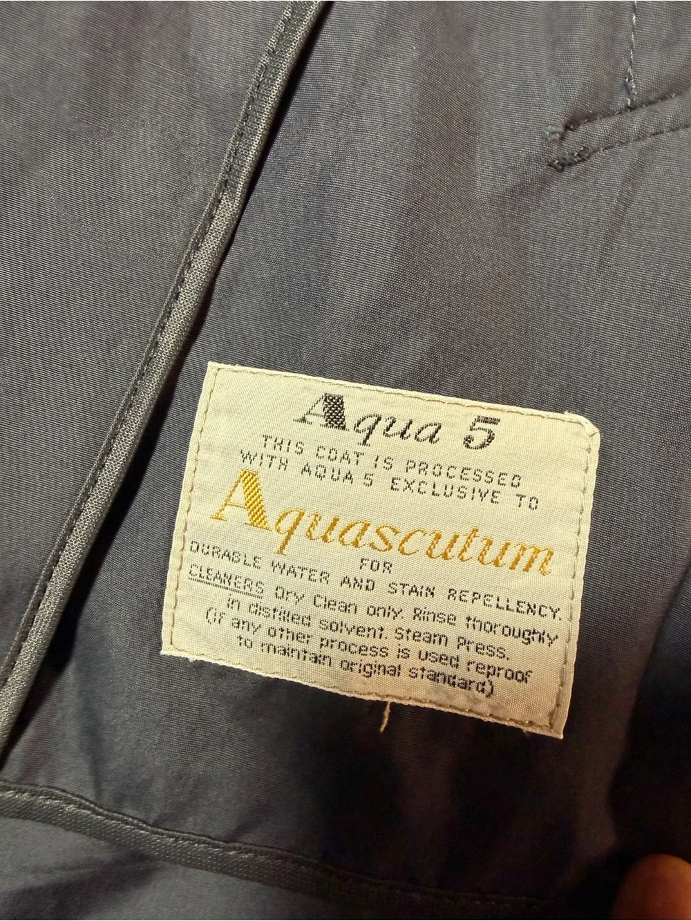 Vintage Aquascutum Aqua 5 Raincoat Dark Navy Mac Trench Coat England 42 L